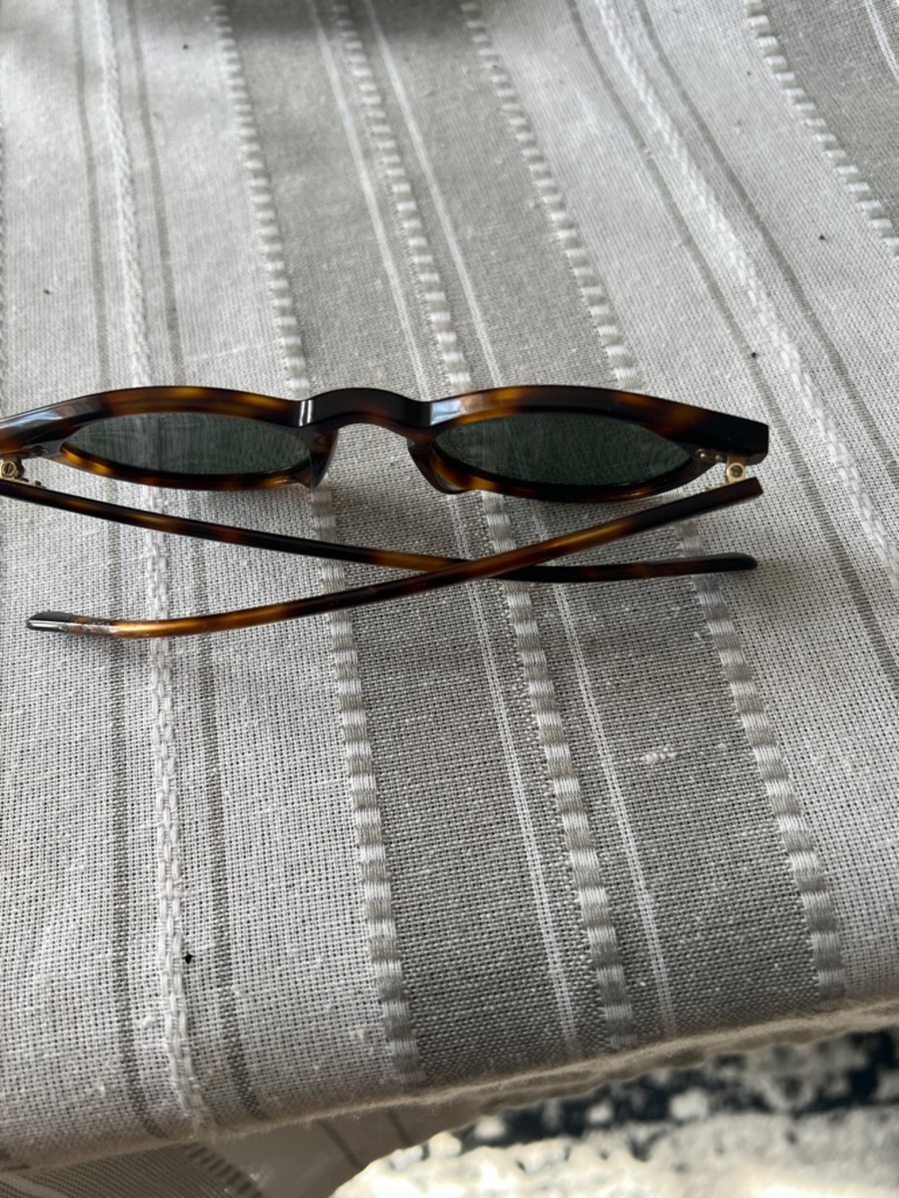 Tortoise Shell Round Sunglasses - Picture 9 of 9